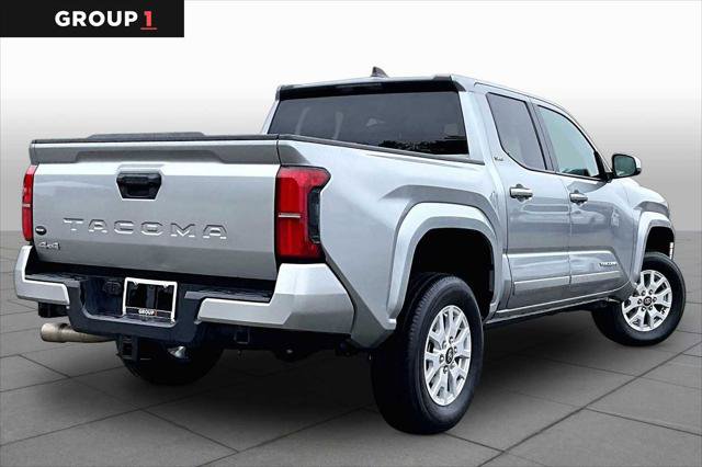 Certified 2025 Toyota Tacoma SR5 AWD/4WD image 13