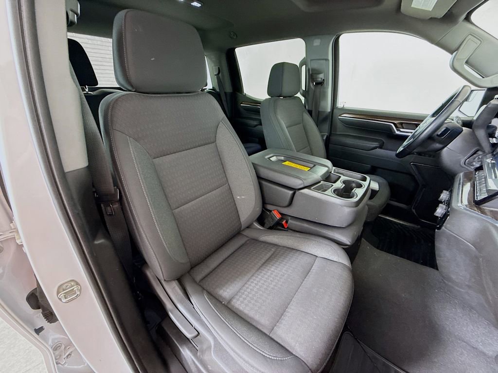 Used 2023 Chevrolet Silverado 1500 LT AWD/4WD image 28