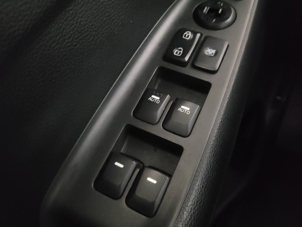 Used 2017 Kia Forte EX image 27