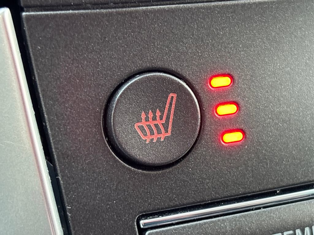 Used 2016 Ford Edge Titanium w/ Technology Package image 36