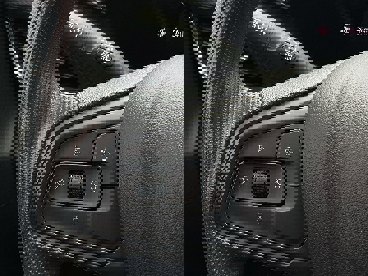 Used 2025 Buick Envista Preferred image 24