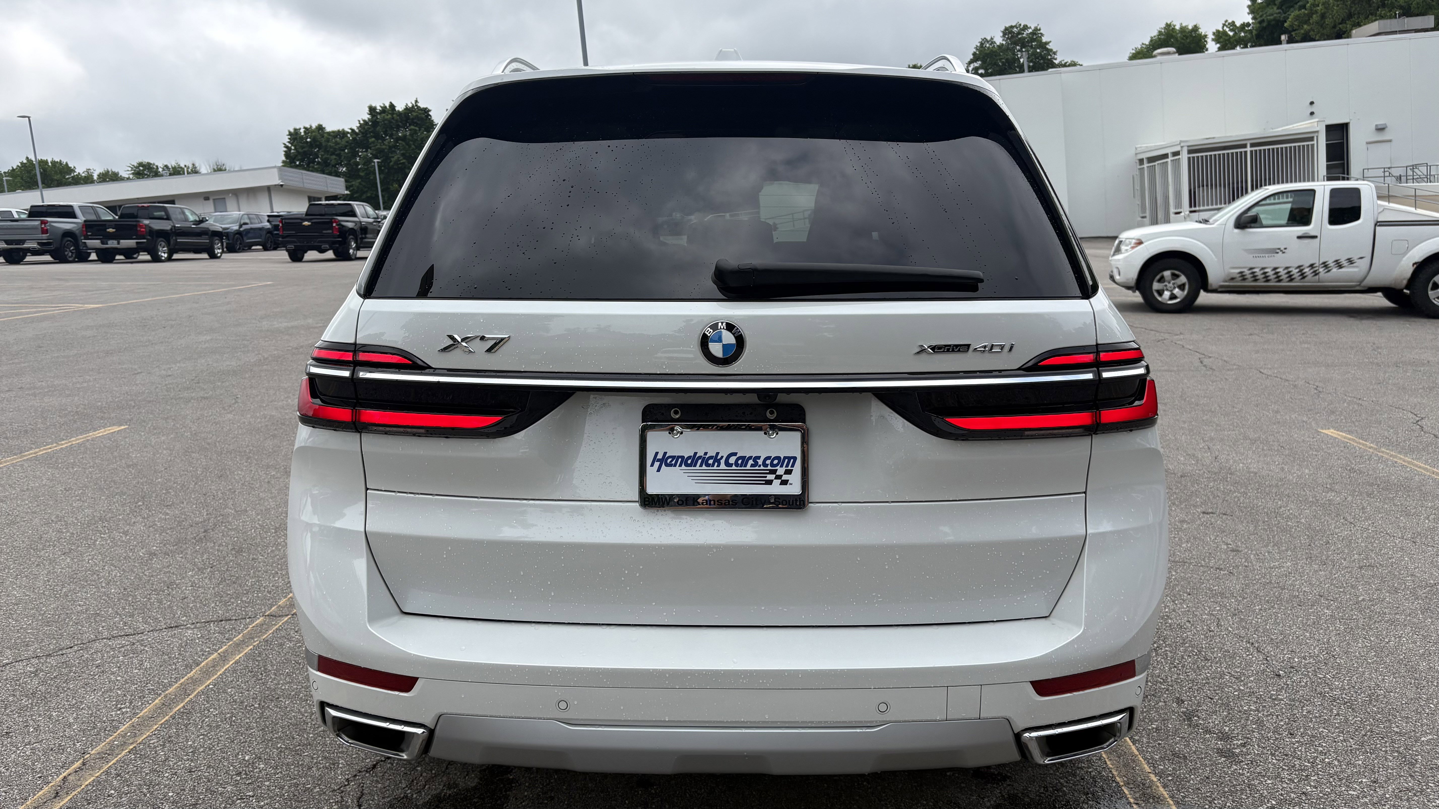 Used 2026 BMW X7 xDrive40i AWD/4WD image 9