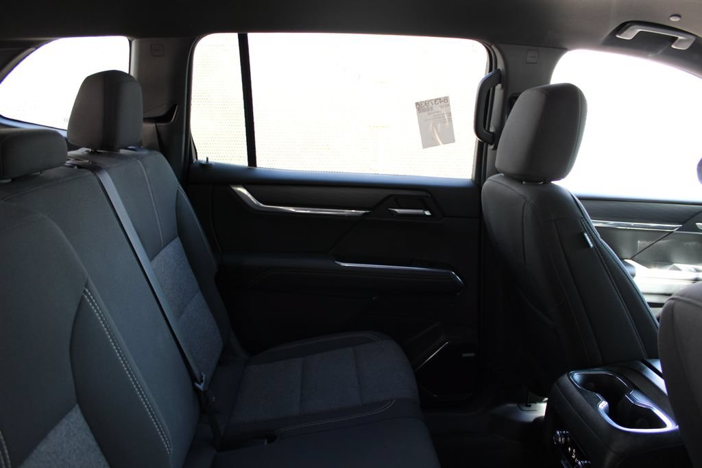Used 2025 GMC Acadia Elevation FWD image 23
