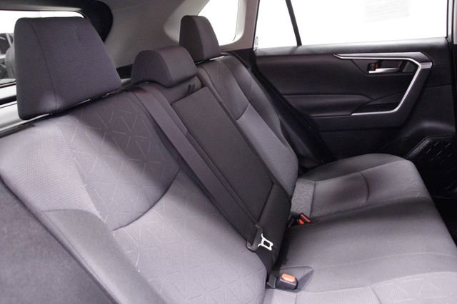 Used 2019 Toyota RAV4 XLE image 17
