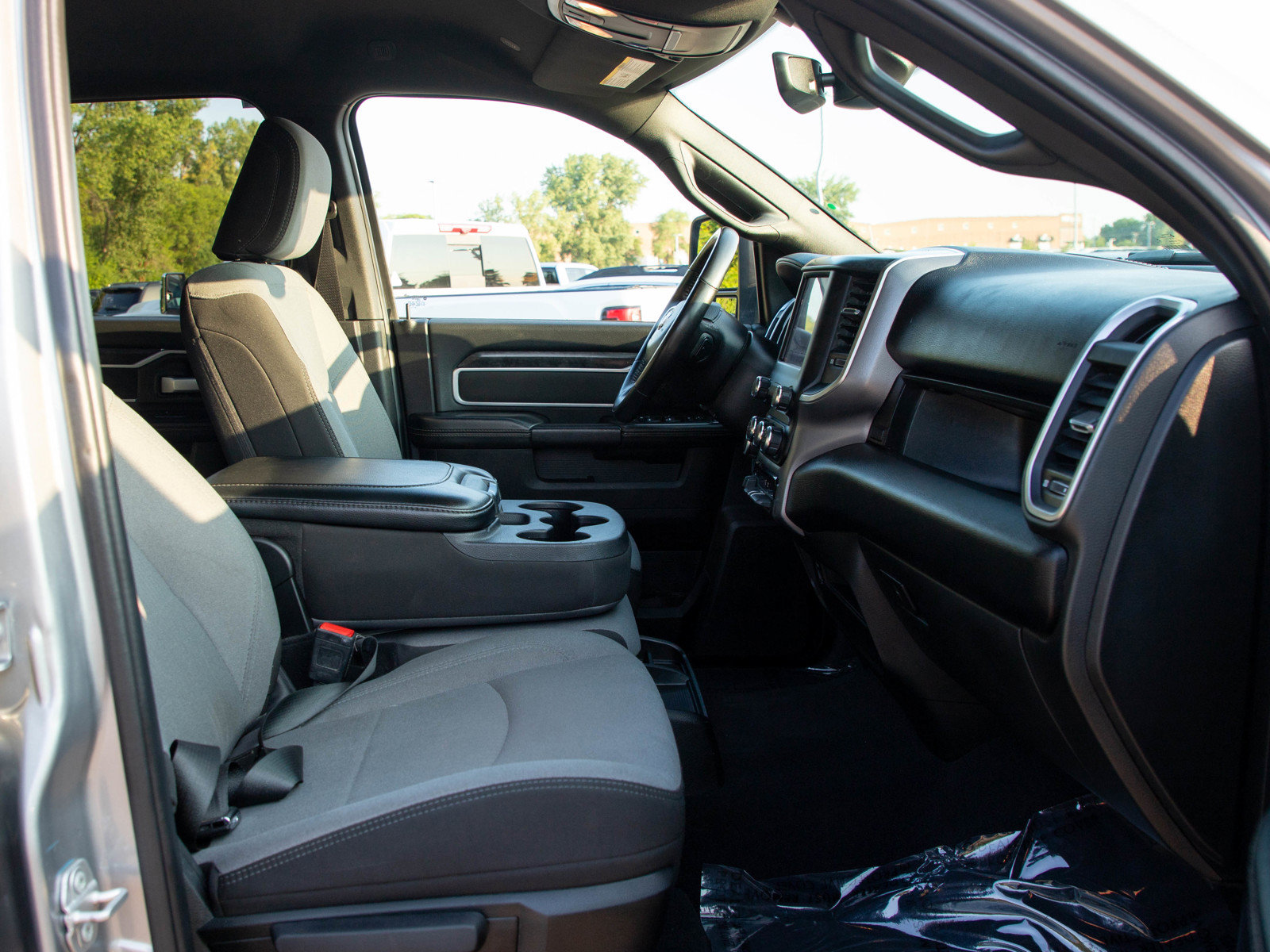 Used 2024 RAM 2500 Big Horn AWD/4WD image 13