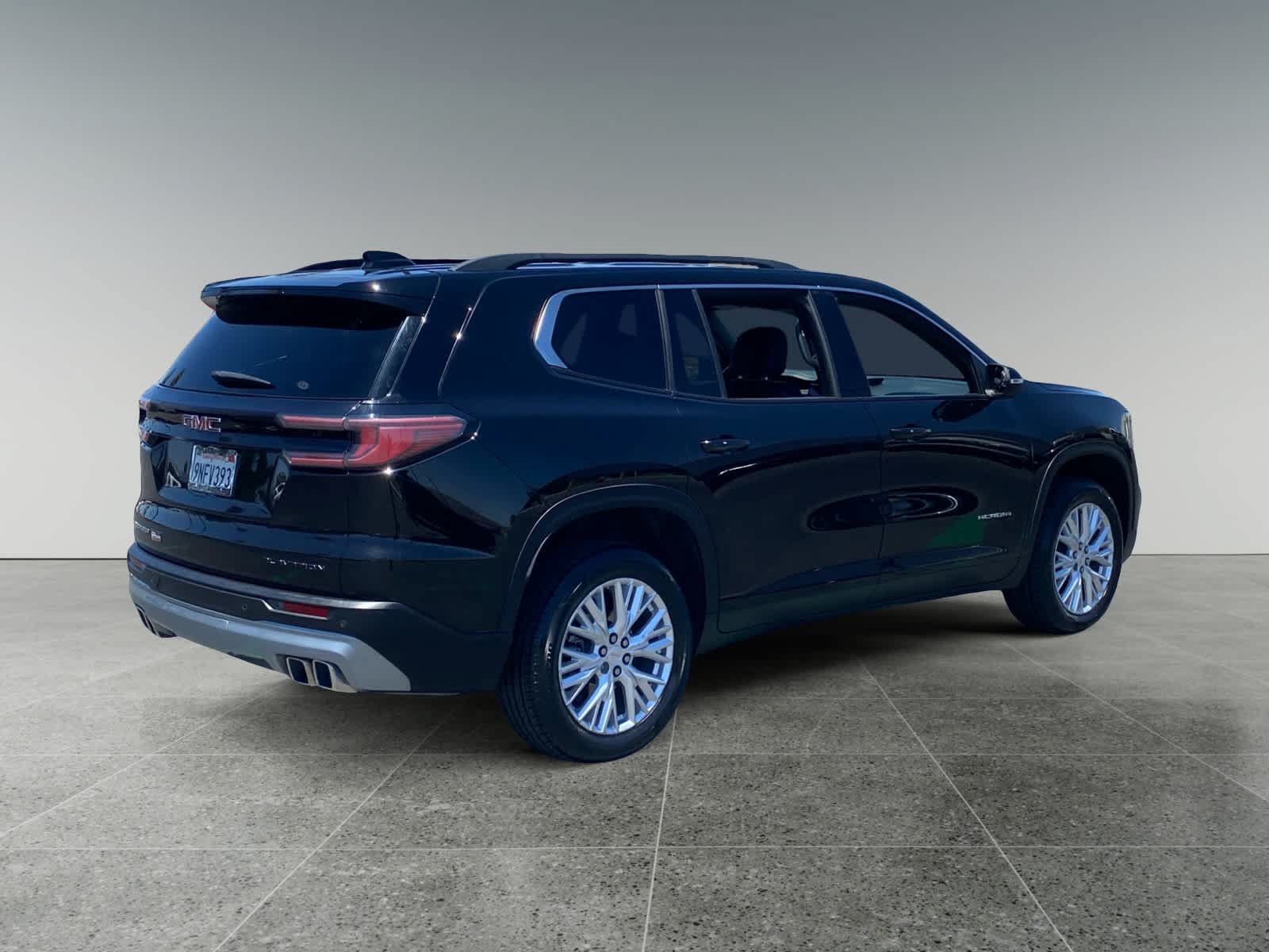 Used 2024 GMC Acadia Elevation FWD image 5