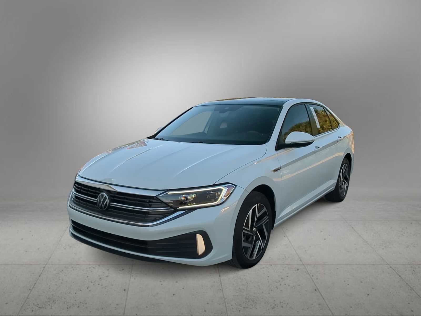 Used 2024 Volkswagen Jetta SEL image 4