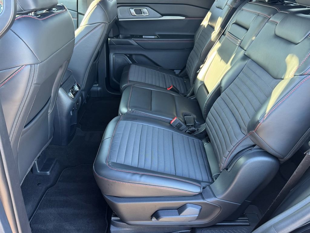 New 2026 Ford Explorer ST-Line image 10