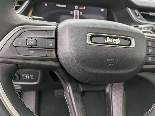 New 2025 Jeep Grand Cherokee Altitude image 17