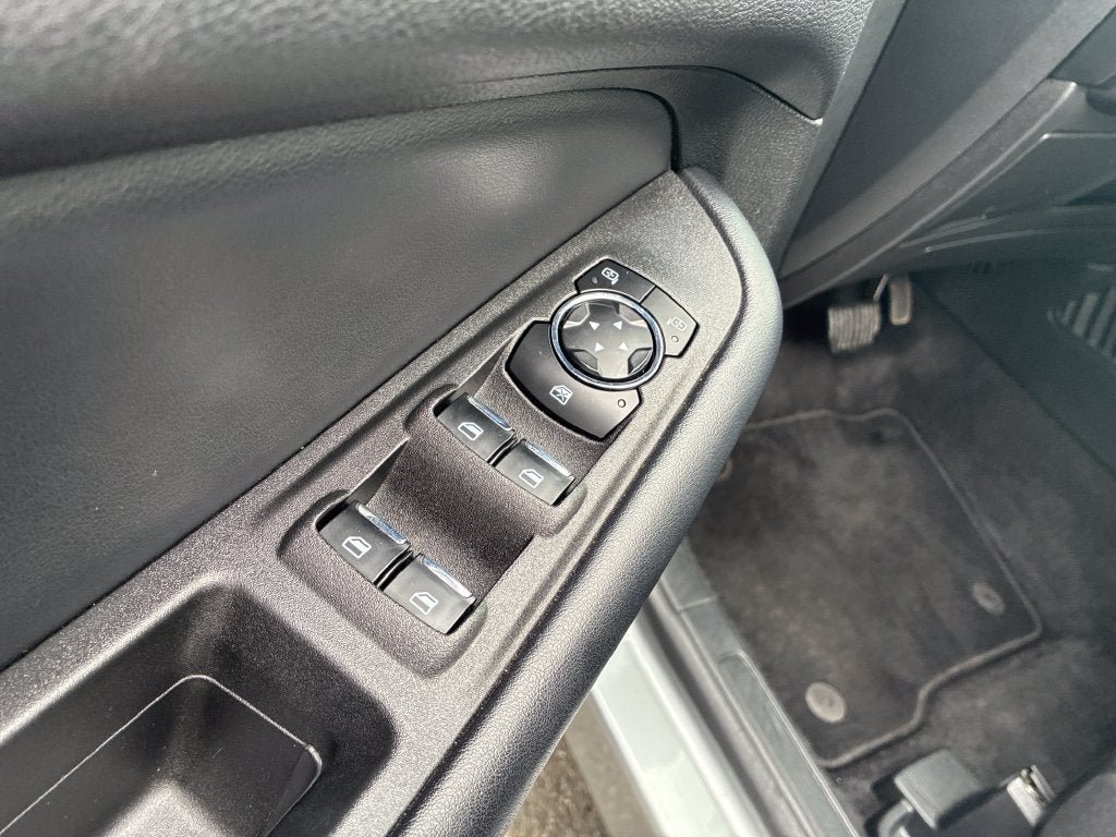 Used 2024 Ford Edge SEL AWD/4WD image 14