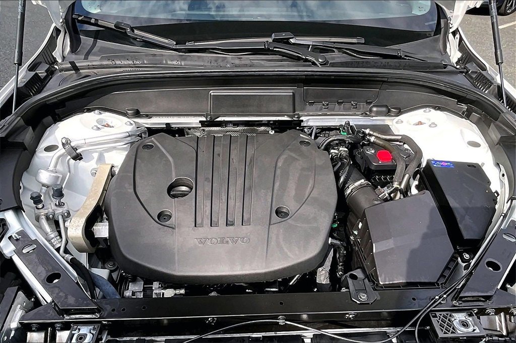 Certified 2023 Volvo XC60 B5 Core image 29
