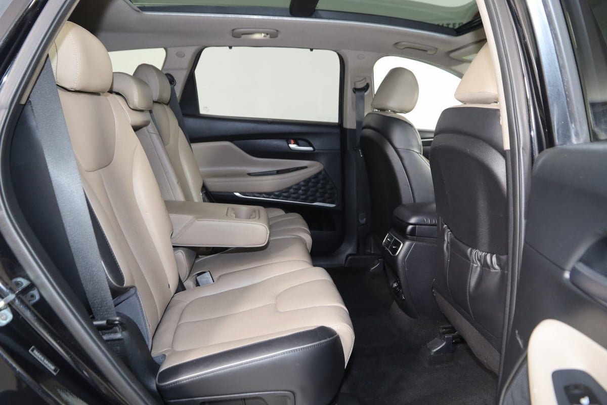 Used 2021 Hyundai Santa Fe Limited w/ Cargo Package image 14