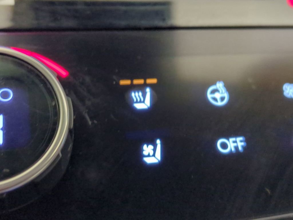 Used 2024 Hyundai Santa Fe Limited image 30