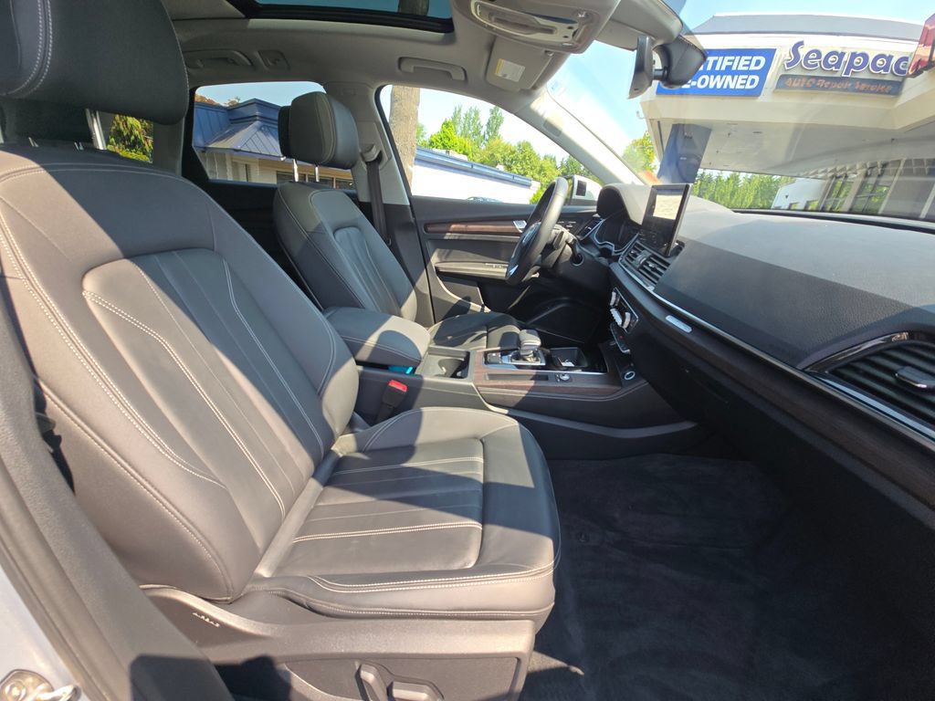 Used 2023 Audi Q5 2.0T Premium Plus w/ Premium Plus Package AWD/4WD image 11