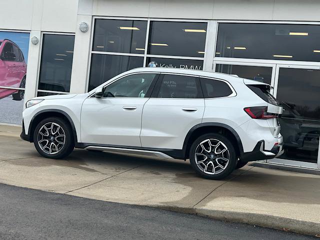 Certified 2025 BMW X1 xDrive28i w/ Premium Package image 7