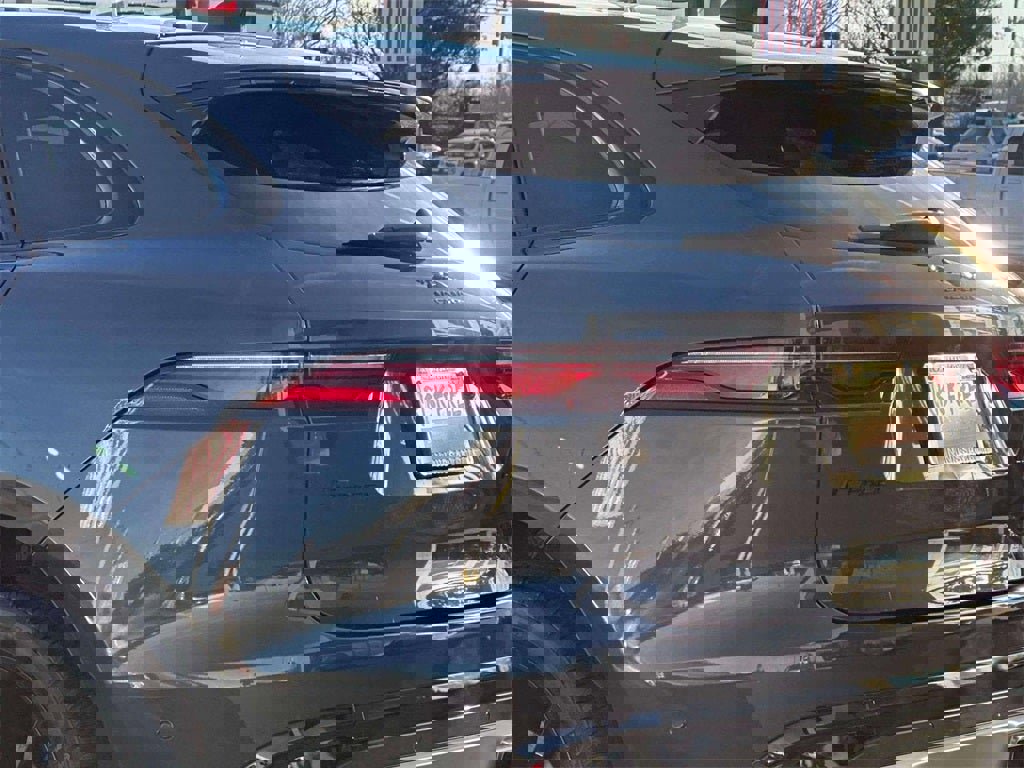 Used 2021 Jaguar F-PACE R-Dynamic S image 9