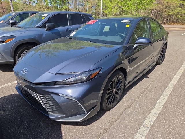 Used 2026 Toyota Camry SE w/ Convenience Package image 7