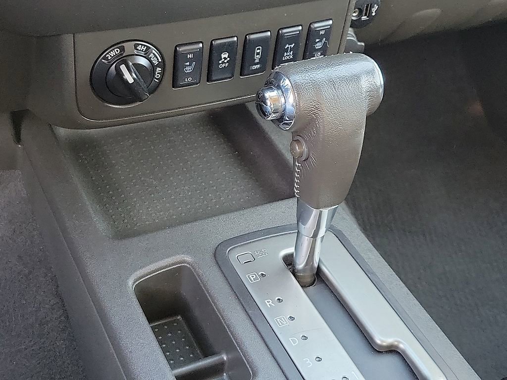 Used 2019 Nissan Frontier PRO-4X AWD/4WD image 18