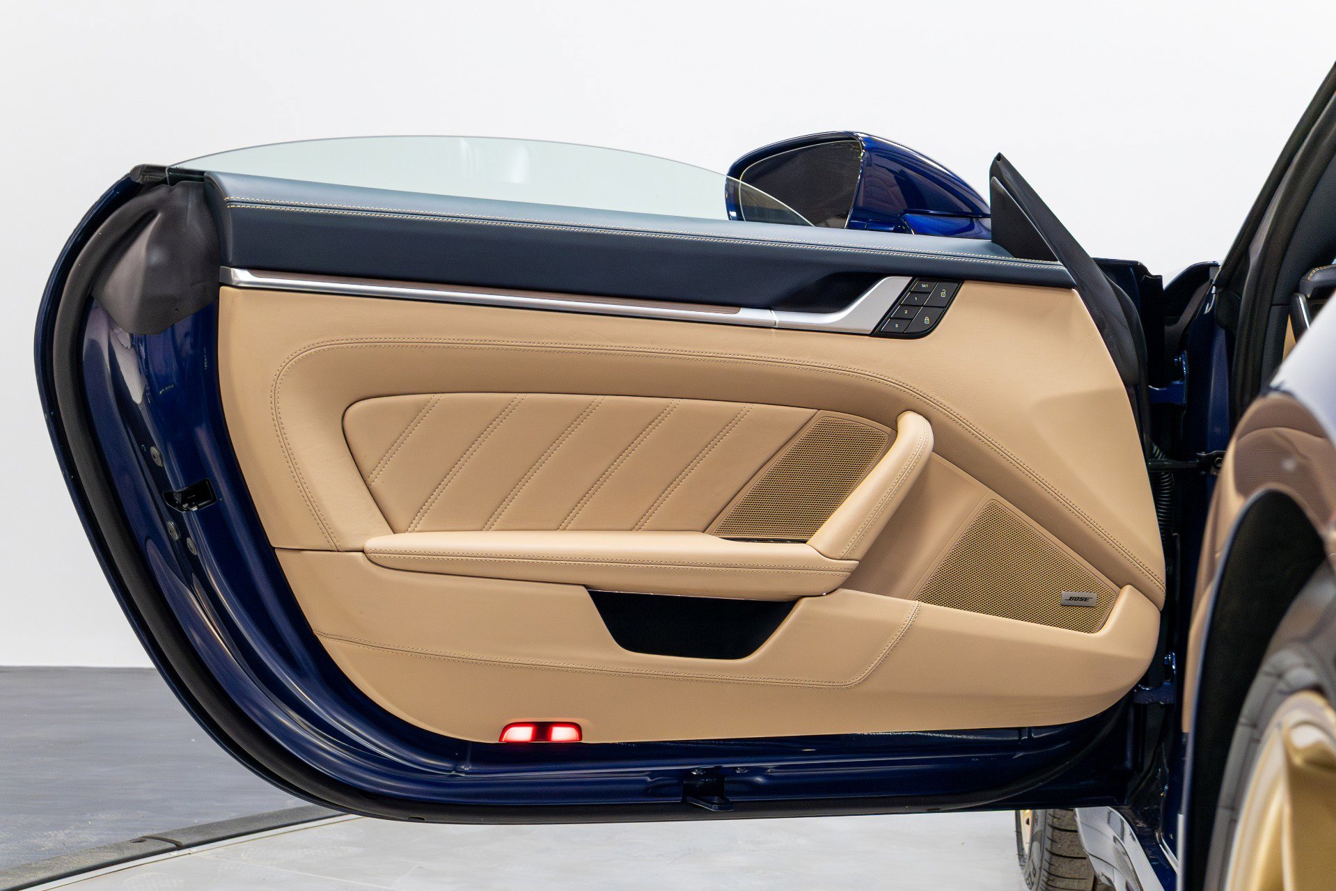 Used 2021 Porsche 911 Turbo S image 58