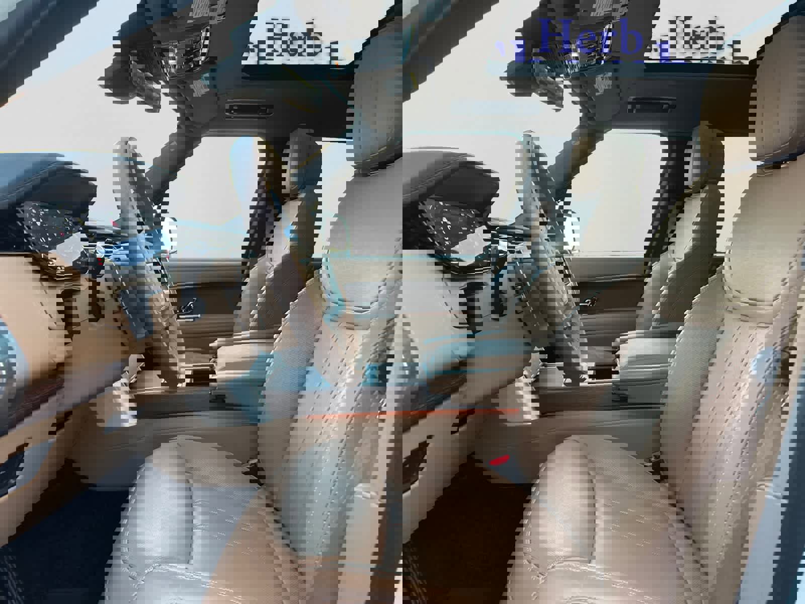 Certified 2025 Land Rover Range Rover Long Wheelbase SE image 12