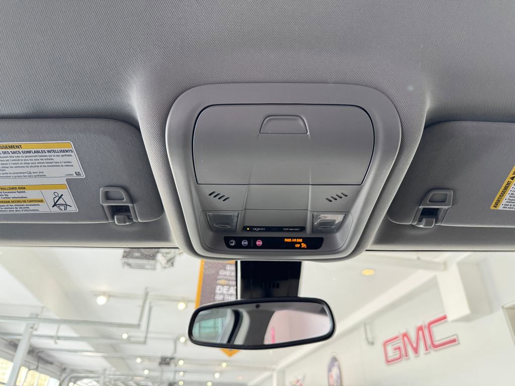 Used 2021 GMC Terrain SLE w/ Driver Convenience Package image 24