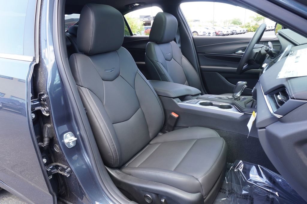 New 2025 Cadillac CT4 Premium Luxury image 12