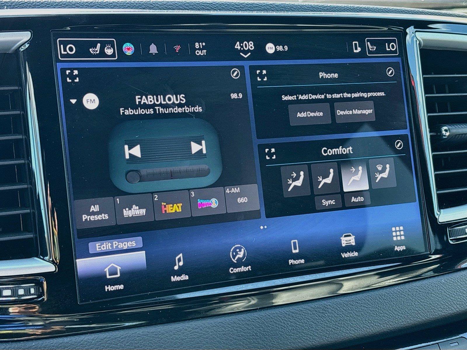 Used 2025 Chrysler Pacifica Select FWD image 14