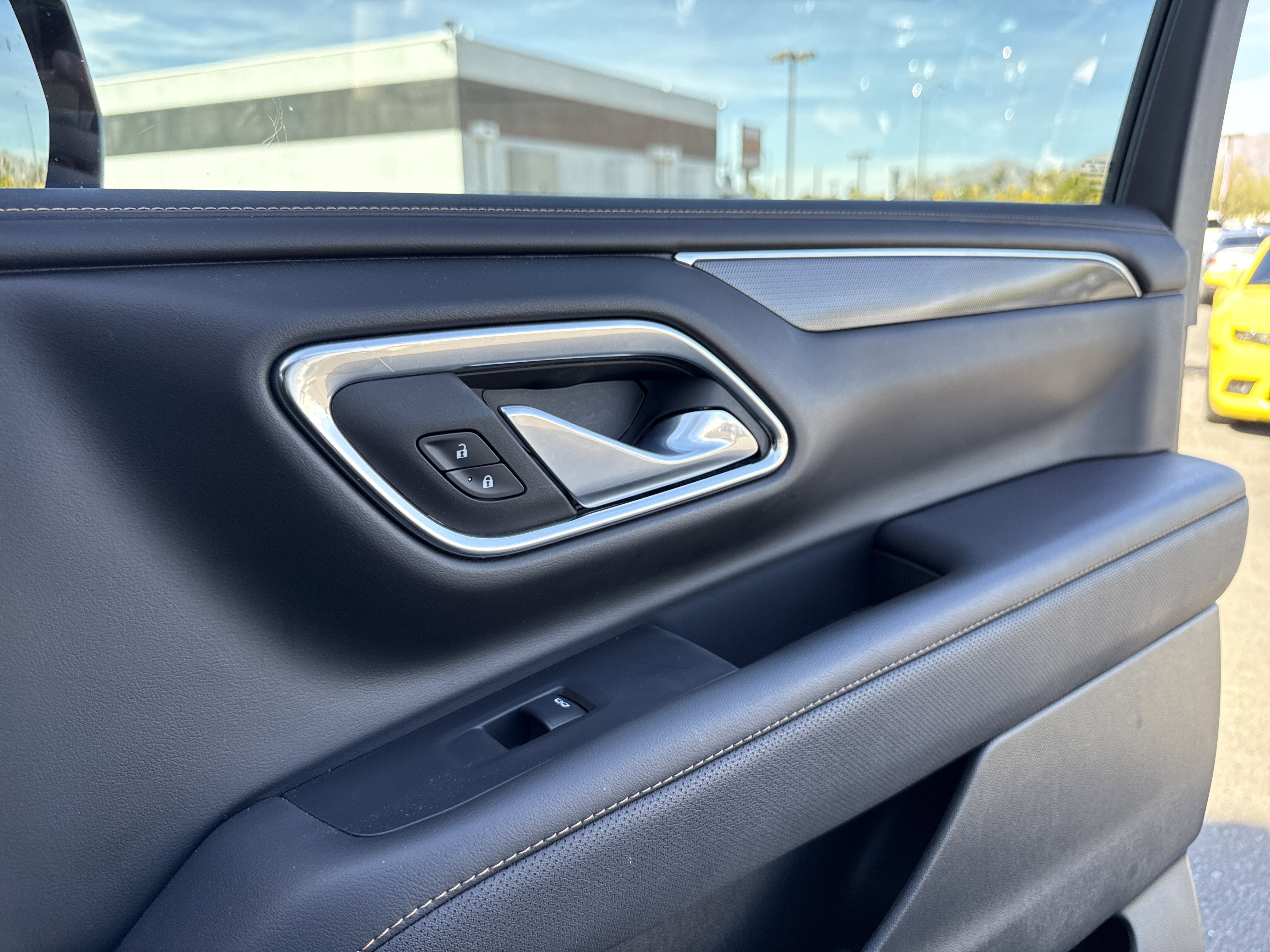 Used 2024 GMC Yukon AT4 w/ AT4 Premium Plus Package image 47