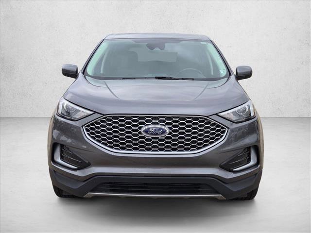 Used 2023 Ford Edge SEL image 2