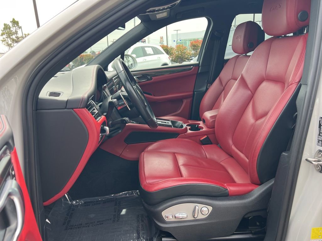 Used 2024 Porsche Macan GTS AWD/4WD image 22