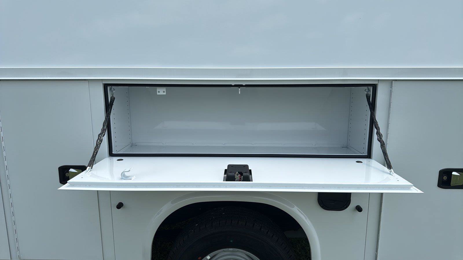New 2027 Ford E-350 and Econoline 350 Super Duty w/ Power Equipment Group RWD image 23