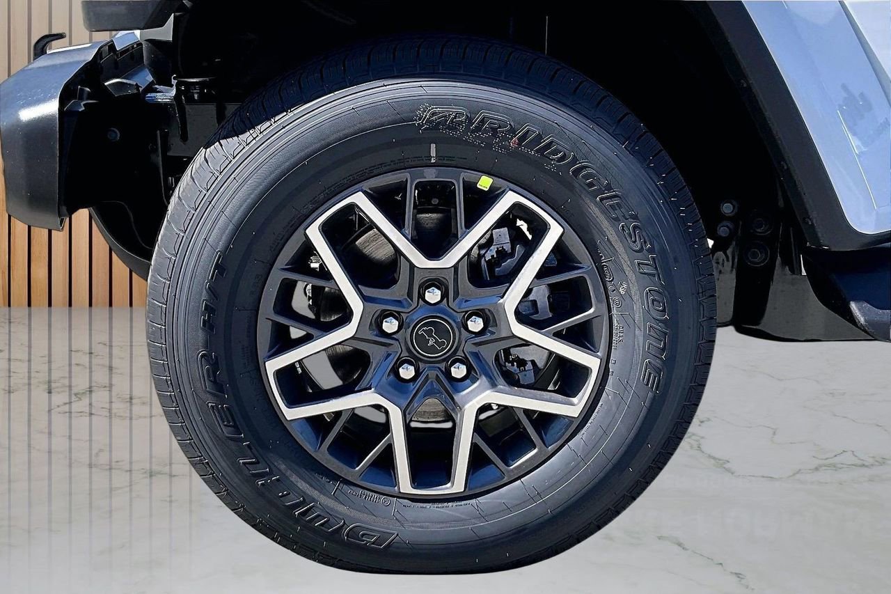 New 2026 Jeep Wrangler Sahara AWD/4WD image 32