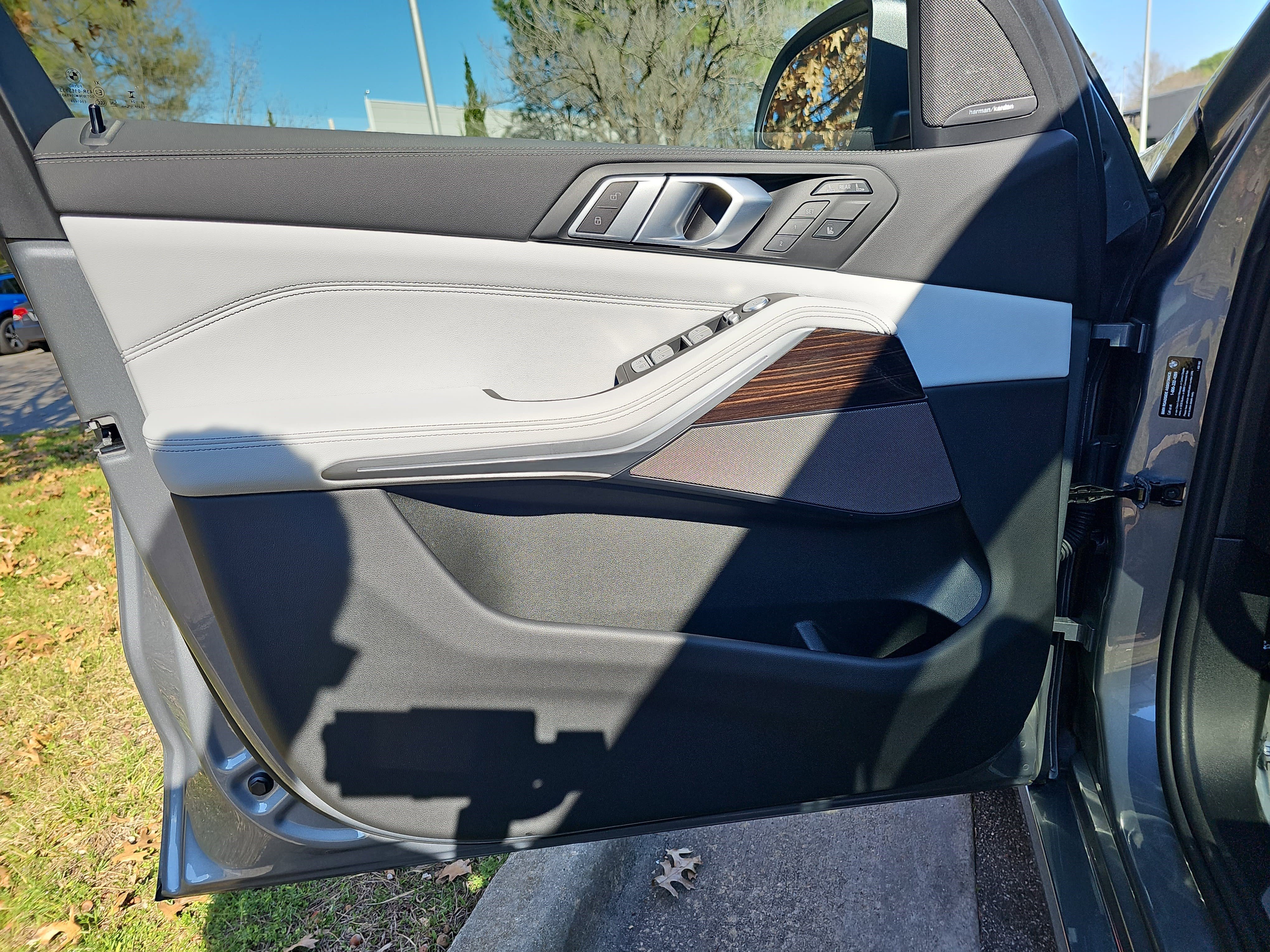 Certified 2024 BMW X7 xDrive40i image 28