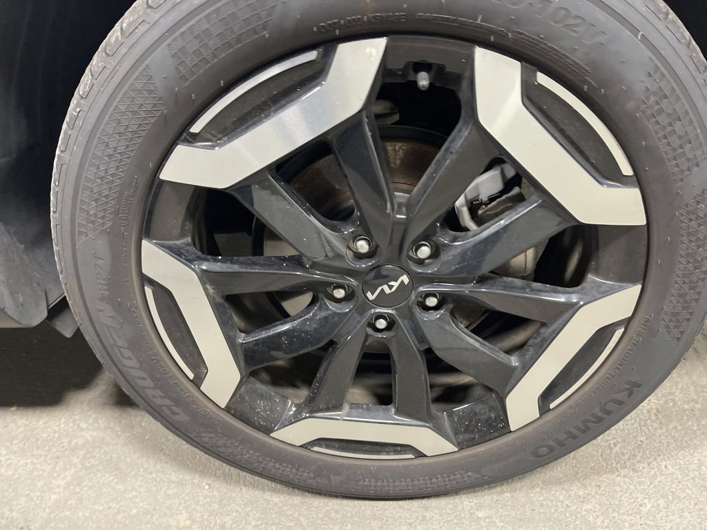Used 2025 Kia Telluride S image 37