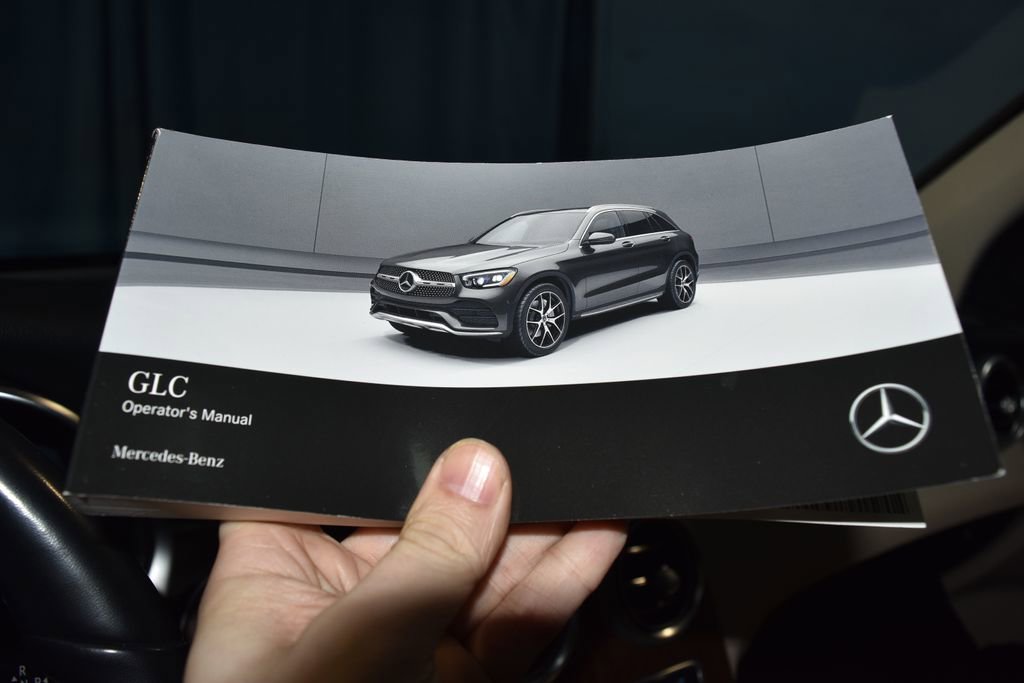 Used 2022 Mercedes-Benz GLC 300 4MATIC image 12