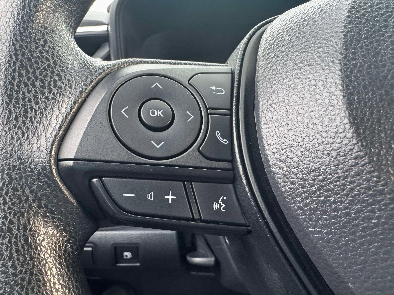 Used 2024 Toyota Corolla LE image 24