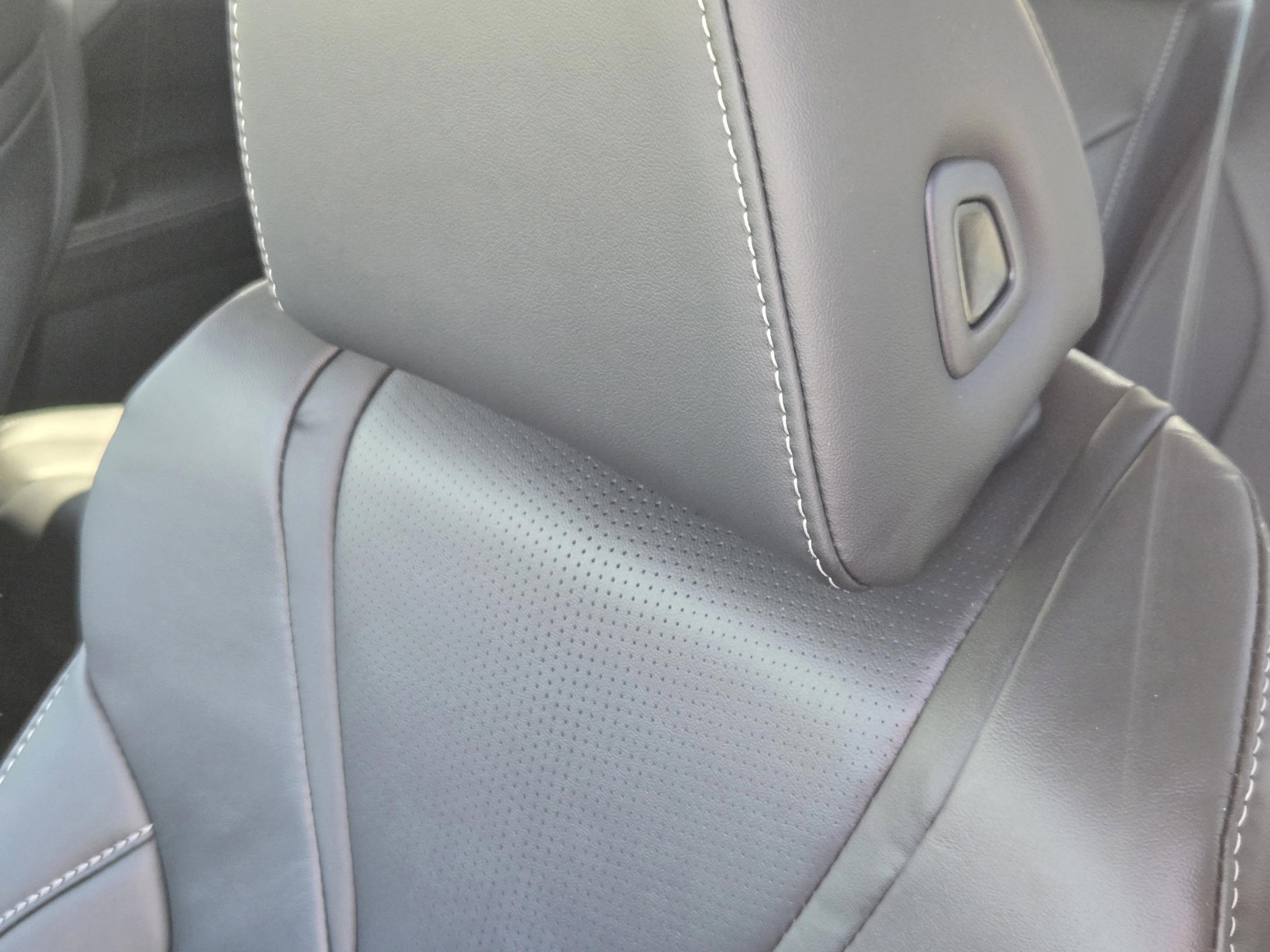 Used 2026 Acura MDX w/ Technology Package image 18