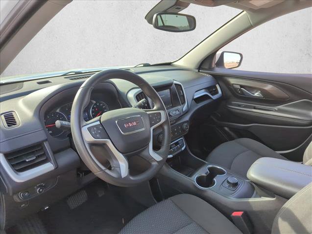 Used 2024 GMC Terrain SLE image 11
