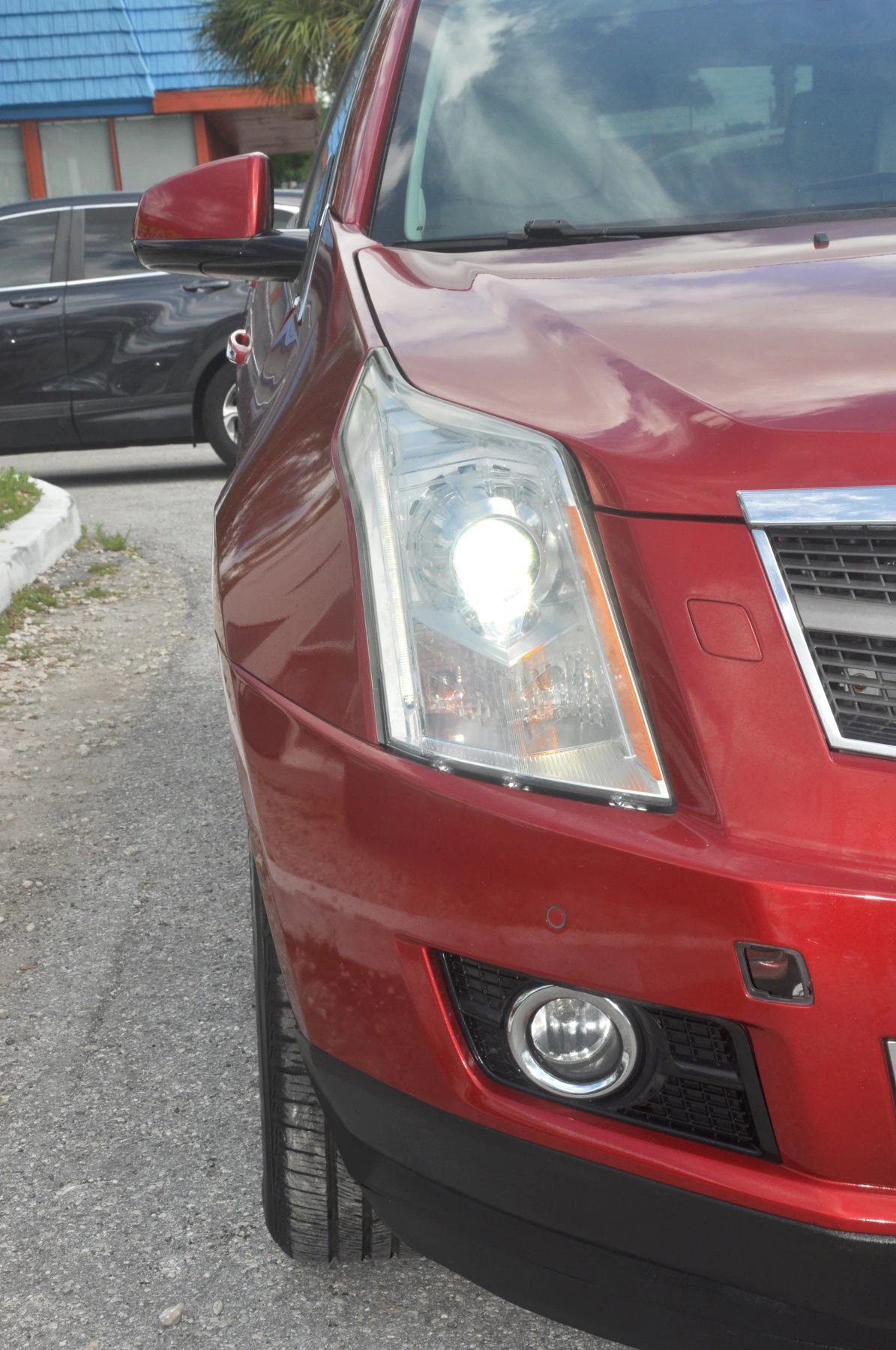 Used 2010 Cadillac SRX Premium image 20