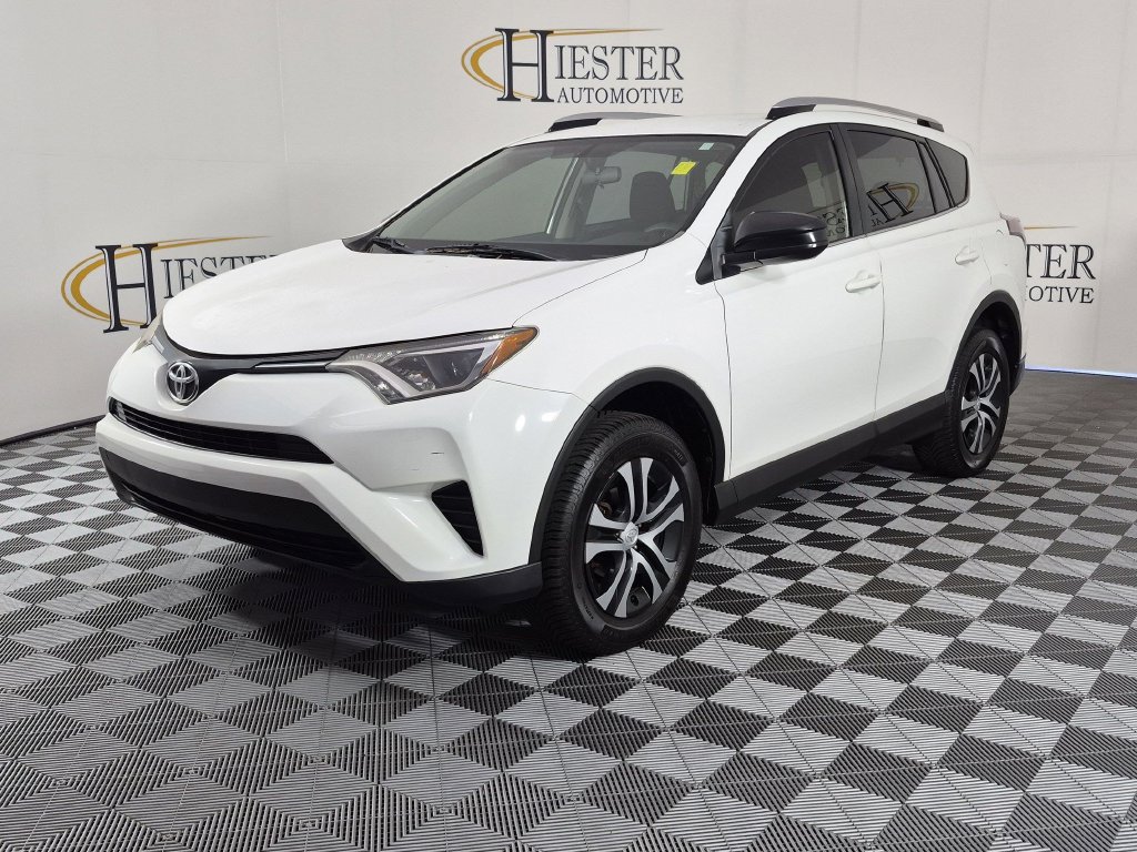 Used 2016 Toyota RAV4 LE FWD image 8