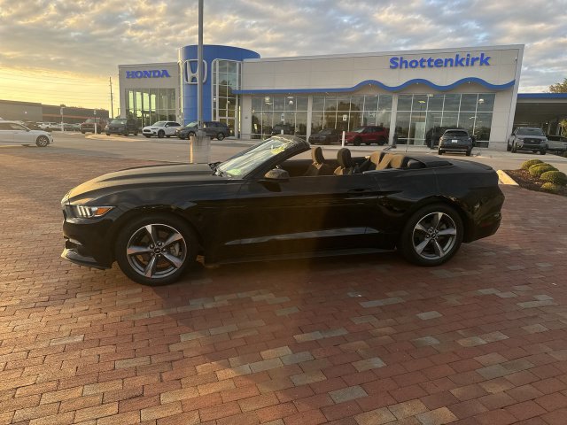 Used 2017 Ford Mustang Convertible w/ Equipment Group 051A RWD image 7