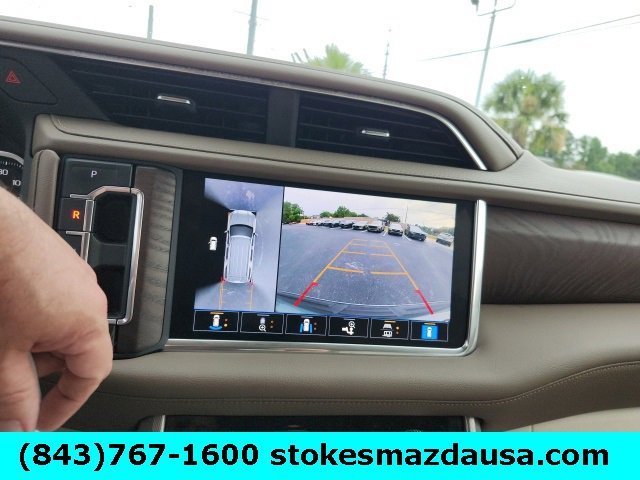 Used 2021 GMC Yukon Denali w/ Denali Premium Package image 27