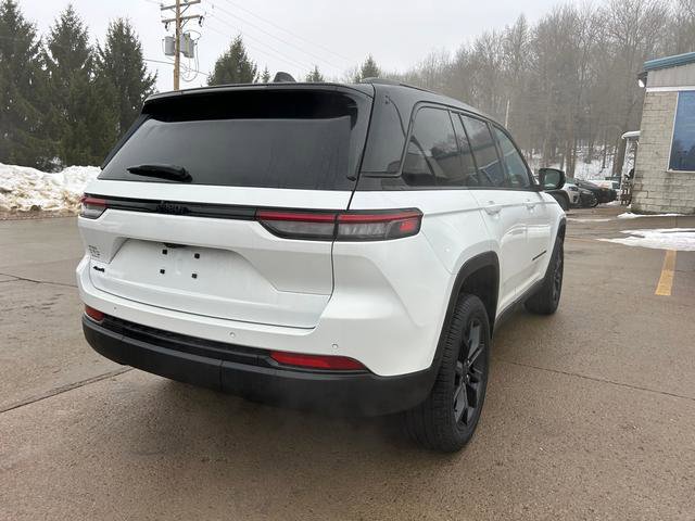 New 2025 Jeep Grand Cherokee Limited image 5