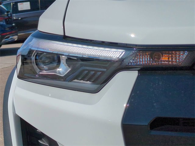 New 2025 Chevrolet Colorado ZR2 w/ ZR2 Bison Edition image 9