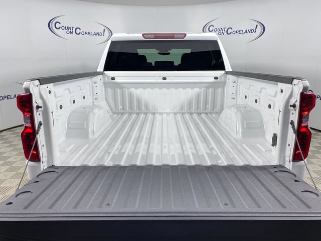 Used 2023 Chevrolet Silverado 1500 LT AWD/4WD image 24