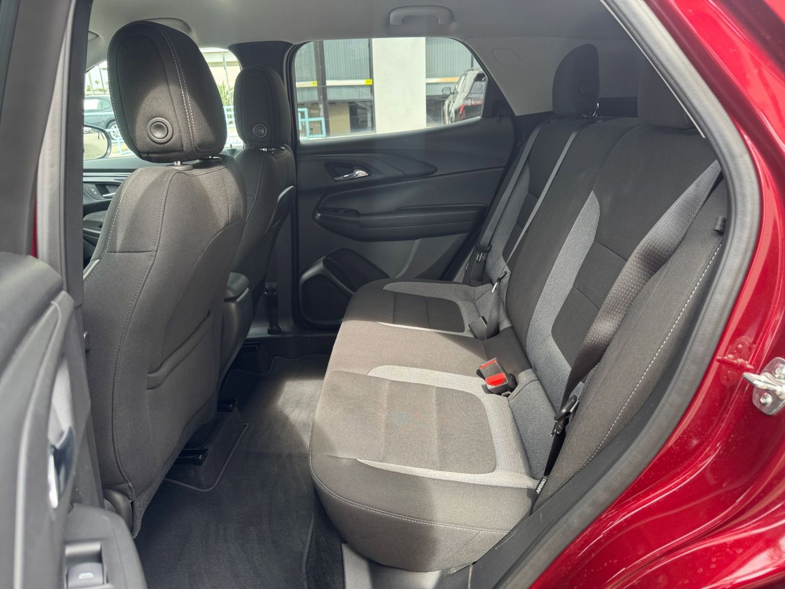 Used 2025 Chevrolet TrailBlazer LT FWD image 24