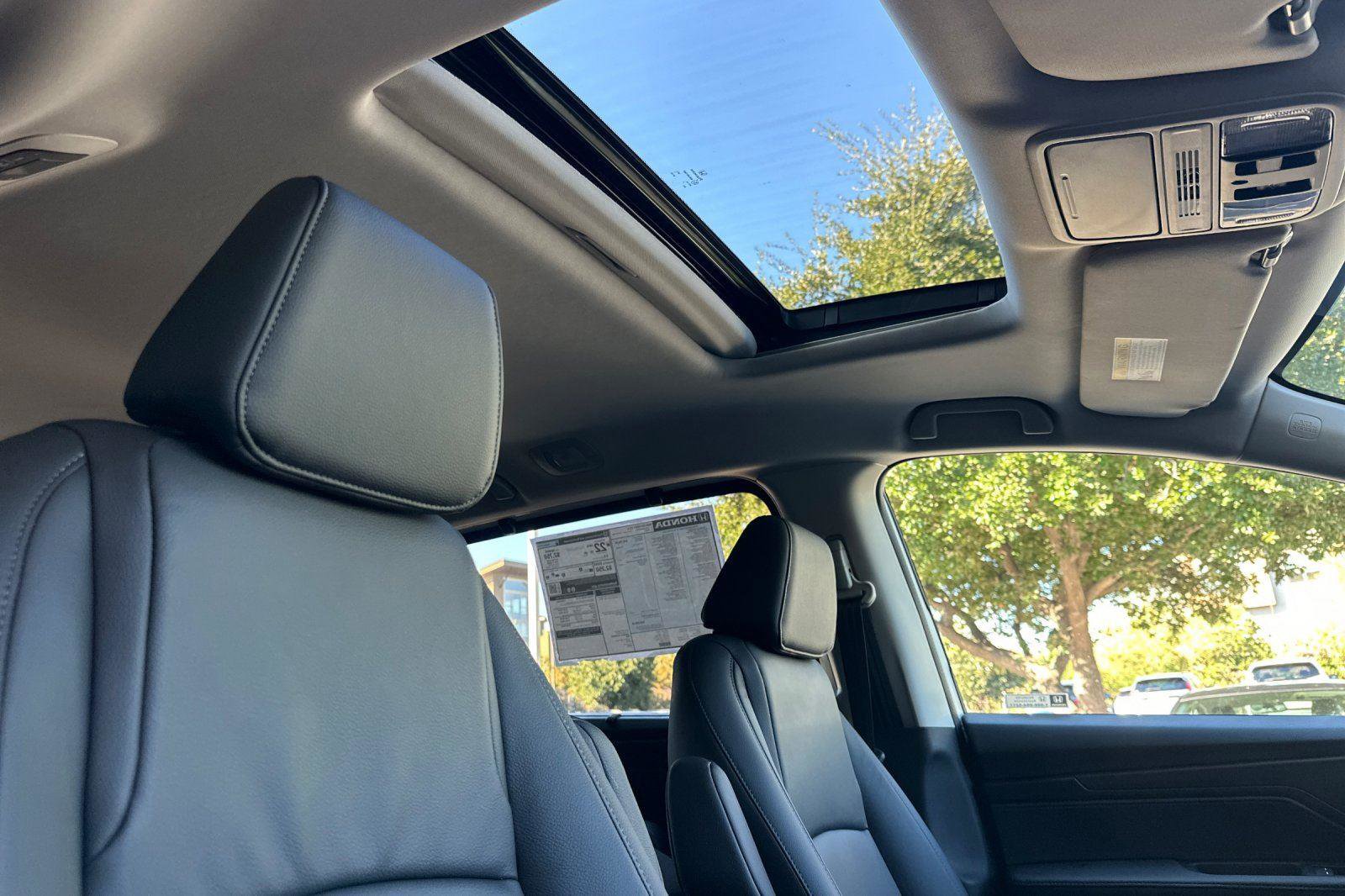 New 2026 Honda Odyssey EX-L image 15