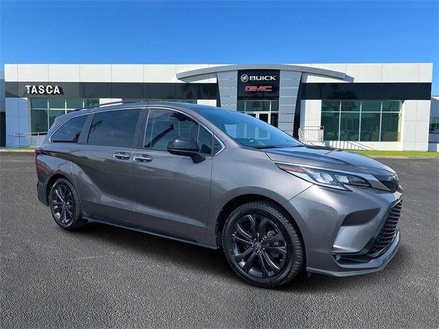 Used 2022 Toyota Sienna XSE