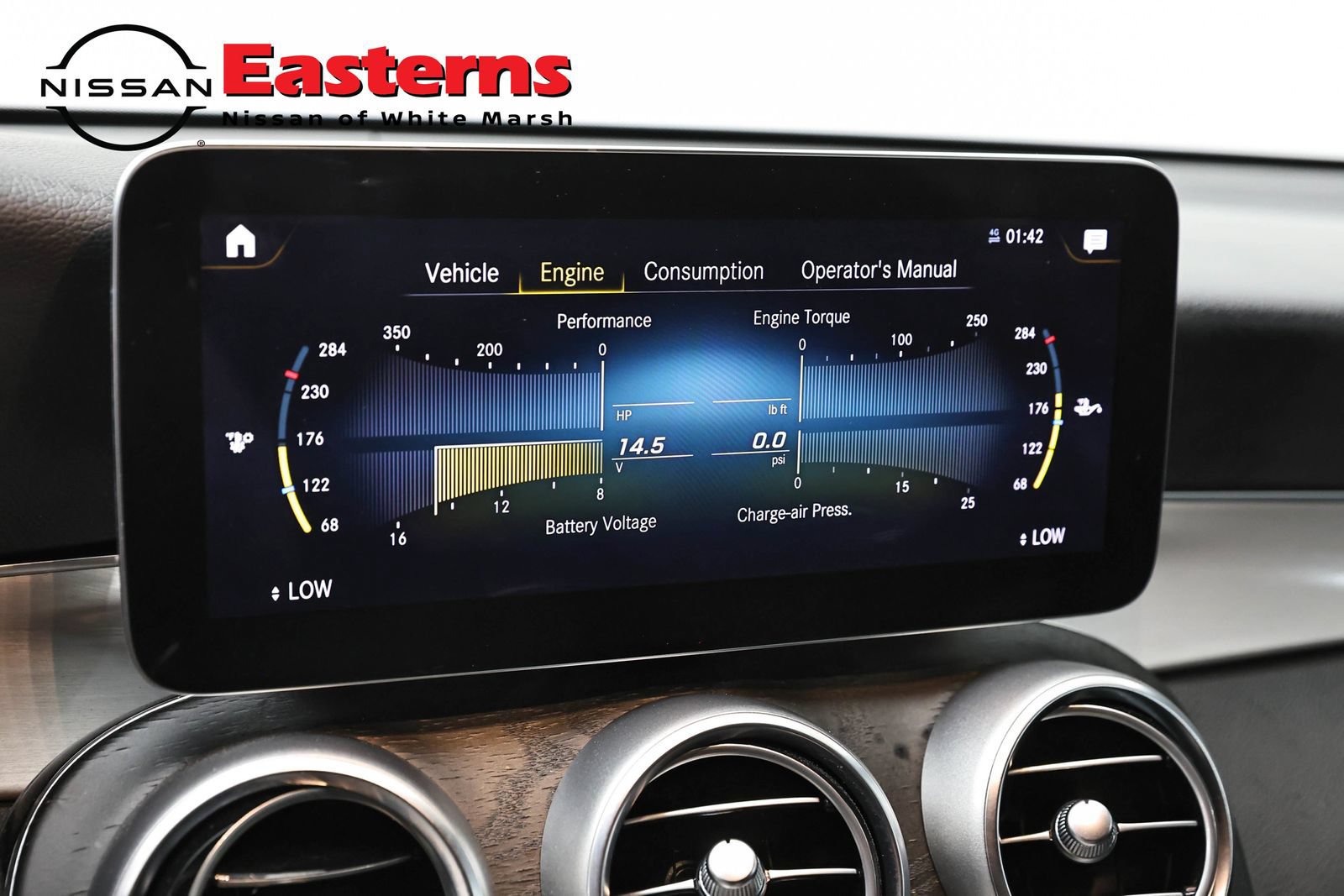 Used 2022 Mercedes-Benz GLC 300 4MATIC w/ AMG Line image 18