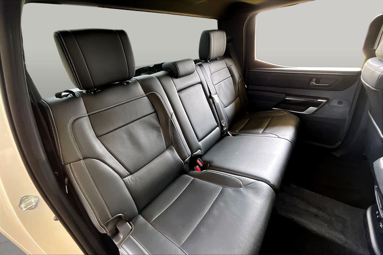 Used 2026 Toyota Tundra Limited AWD/4WD image 18